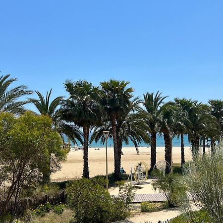 Bel Appartement - 2 Chambres- Bord De Plage- Vue Mer-Climatise ボルム・レ・ミモザ エクステリア 写真